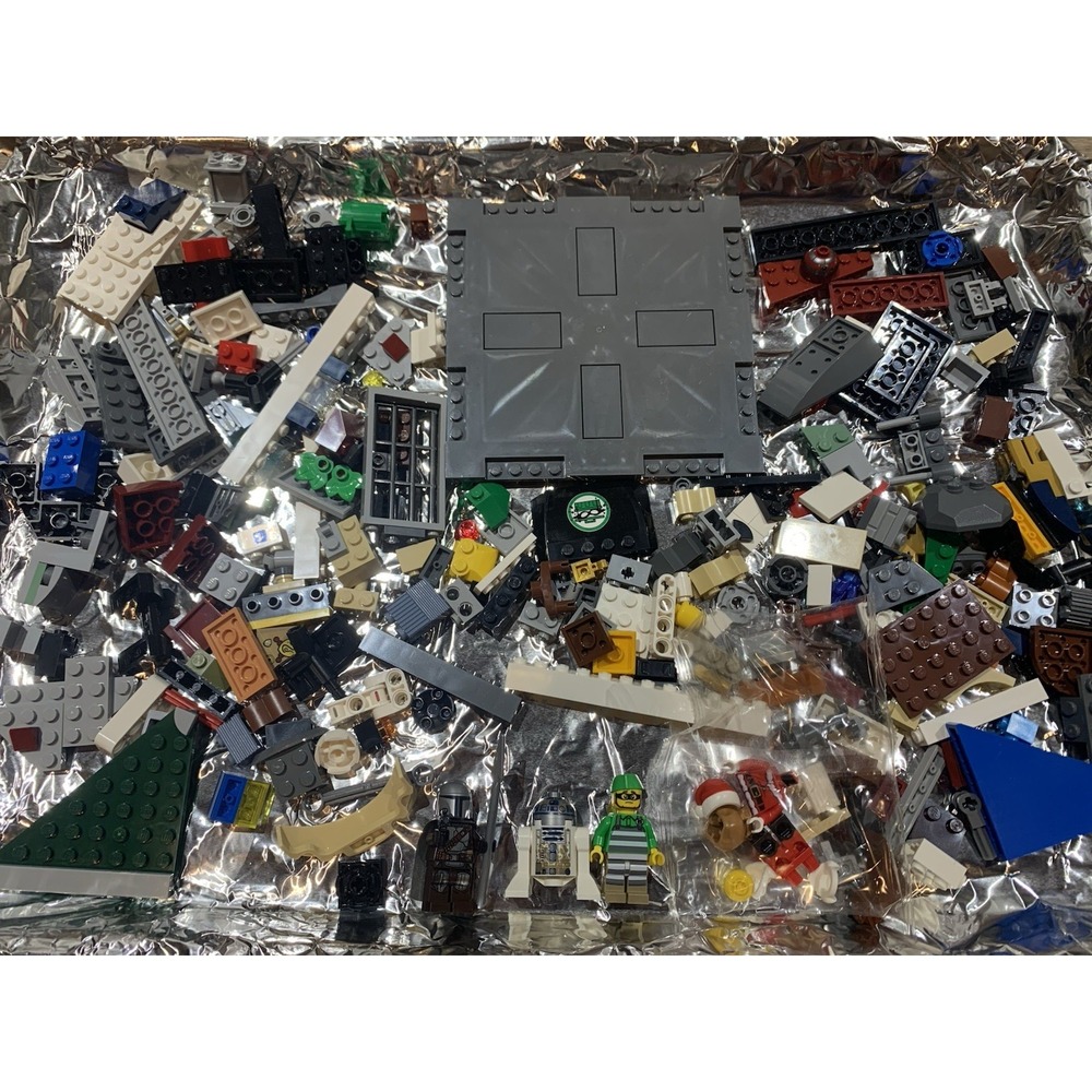 LEGO Lot Includes Minifigures Bricks Parts Collection Star Wars Building Bulk C